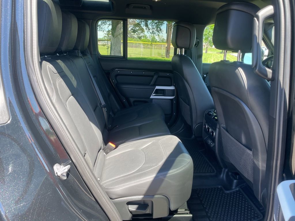 Used 2023 Land Rover Defender 110 S image 18