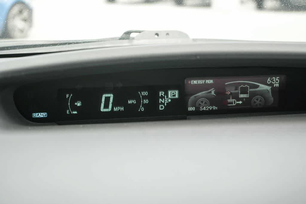 Used 2015 Toyota Prius Two w/ Preferred Accessory Package FWD image 22