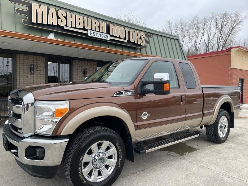 Used 2011 Ford F250 Lariat w/ Chrome Pkg AWD/4WD image 2