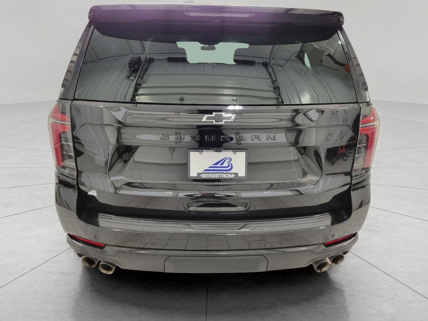 Used 2025 Chevrolet Suburban Z71 AWD/4WD image 26