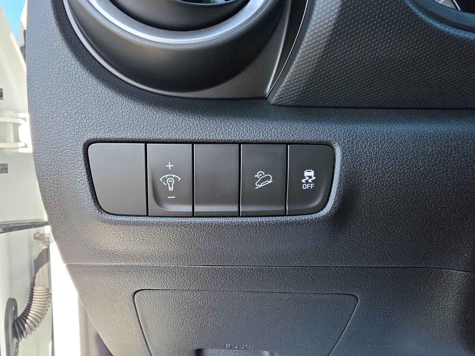 Used 2023 Hyundai Kona SE AWD/4WD image 20