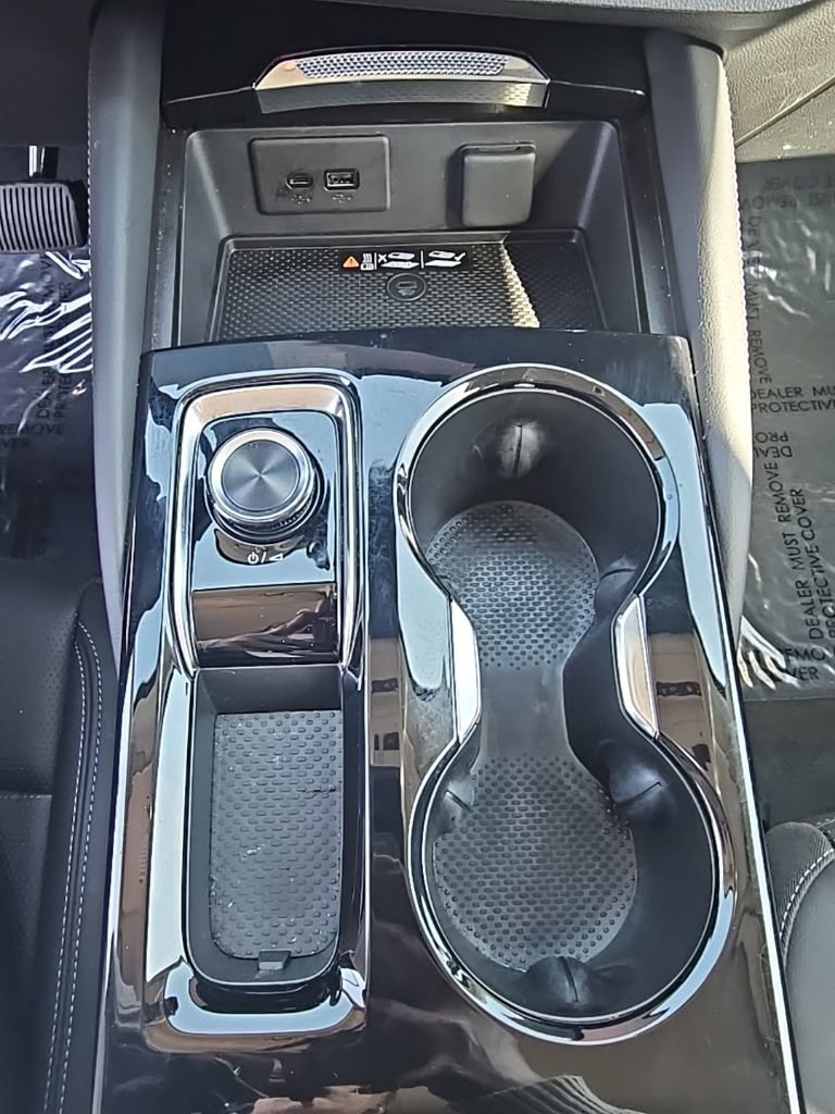 Certified 2025 Buick Envision Preferred AWD/4WD image 23