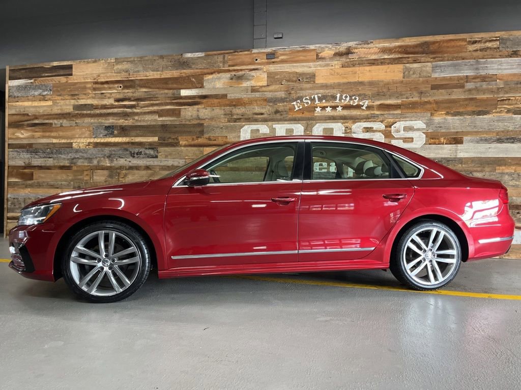Used 2016 Volkswagen Passat 1.8T R-Line FWD image 18