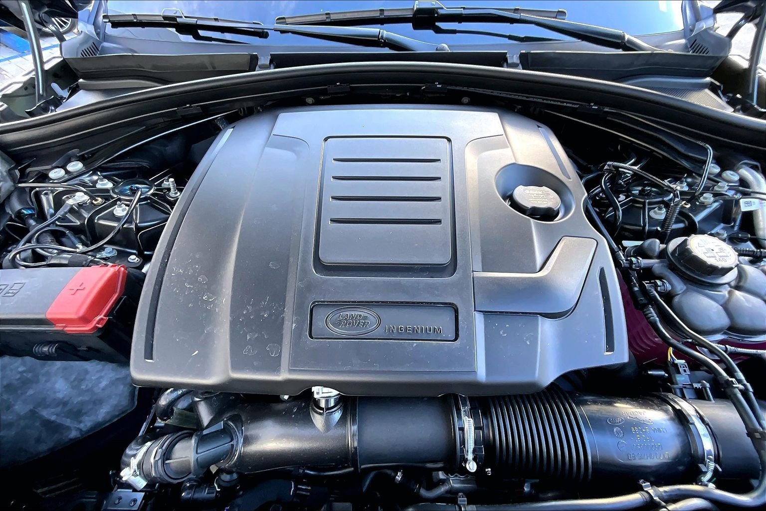 New 2026 Land Rover Range Rover Velar Dynamic SE image 11