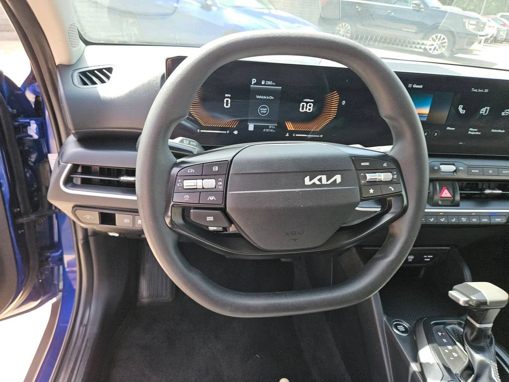 Used 2025 Kia K4 FWD image 18