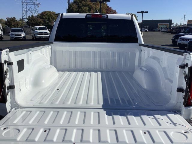 New 2026 RAM 1500 Big Horn w/ Night Edition image 32
