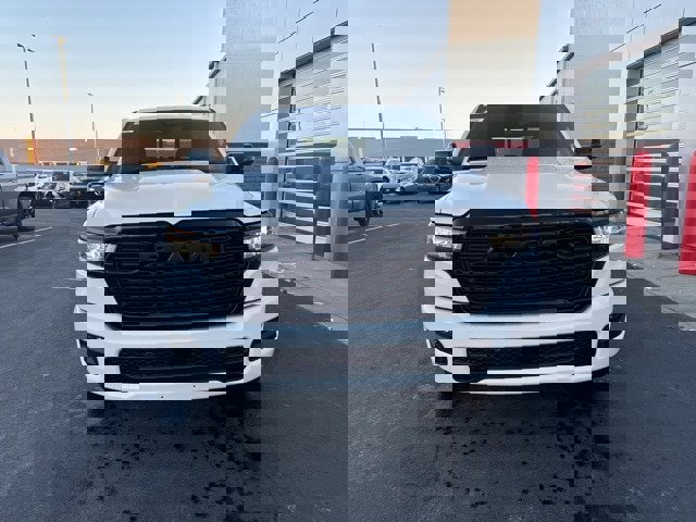 New 2026 RAM 1500 4x4 Crew Cab image 2
