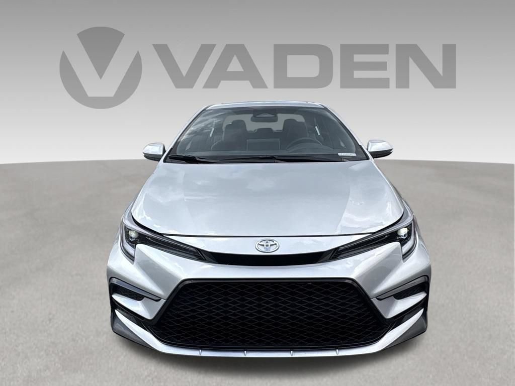 Used 2025 Toyota Corolla XSE FWD image 4
