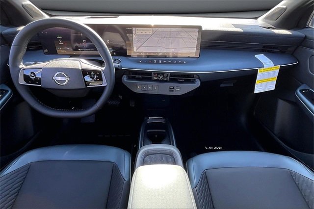 New 2026 Nissan Leaf Platinum+ image 5
