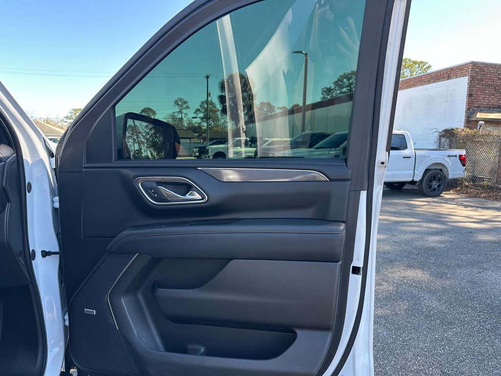 Used 2024 GMC Yukon AT4 w/ AT4 Premium Package image 35