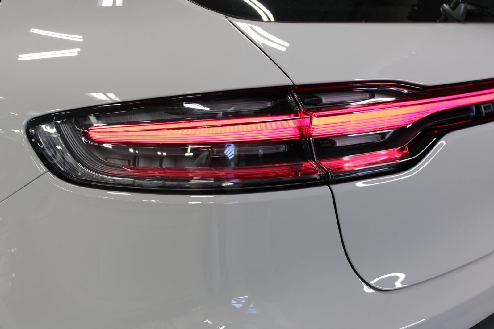 New 2026 Porsche Macan Turbo image 16