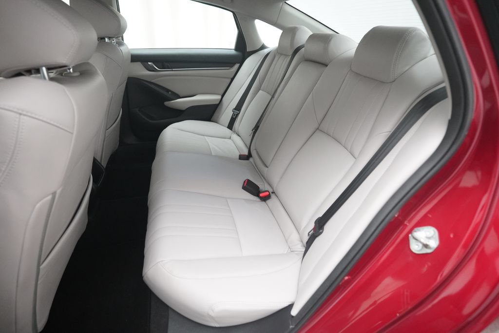 Certified 2018 Honda Accord LX image 15