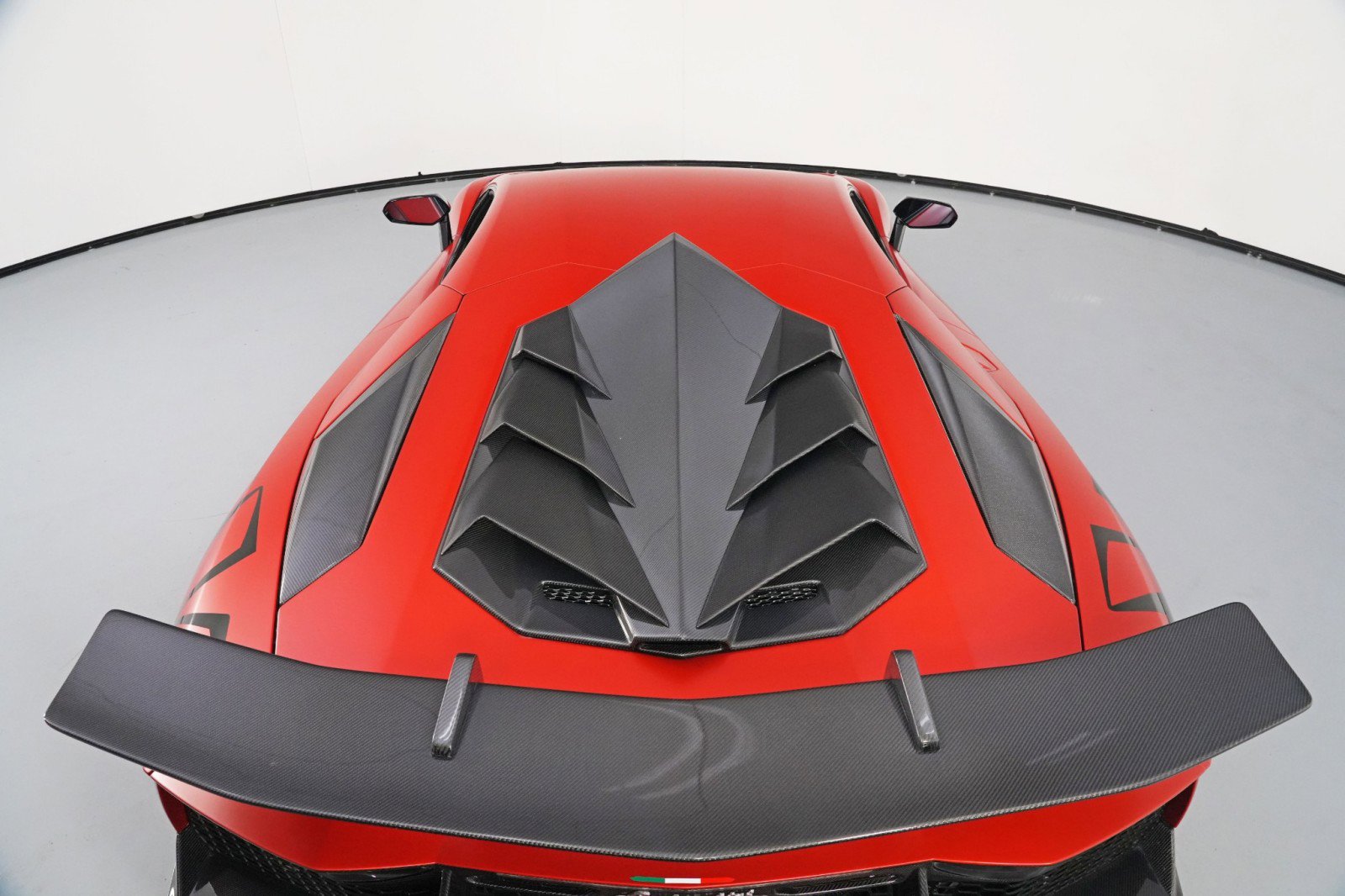 Used 2017 Lamborghini Aventador S image 84