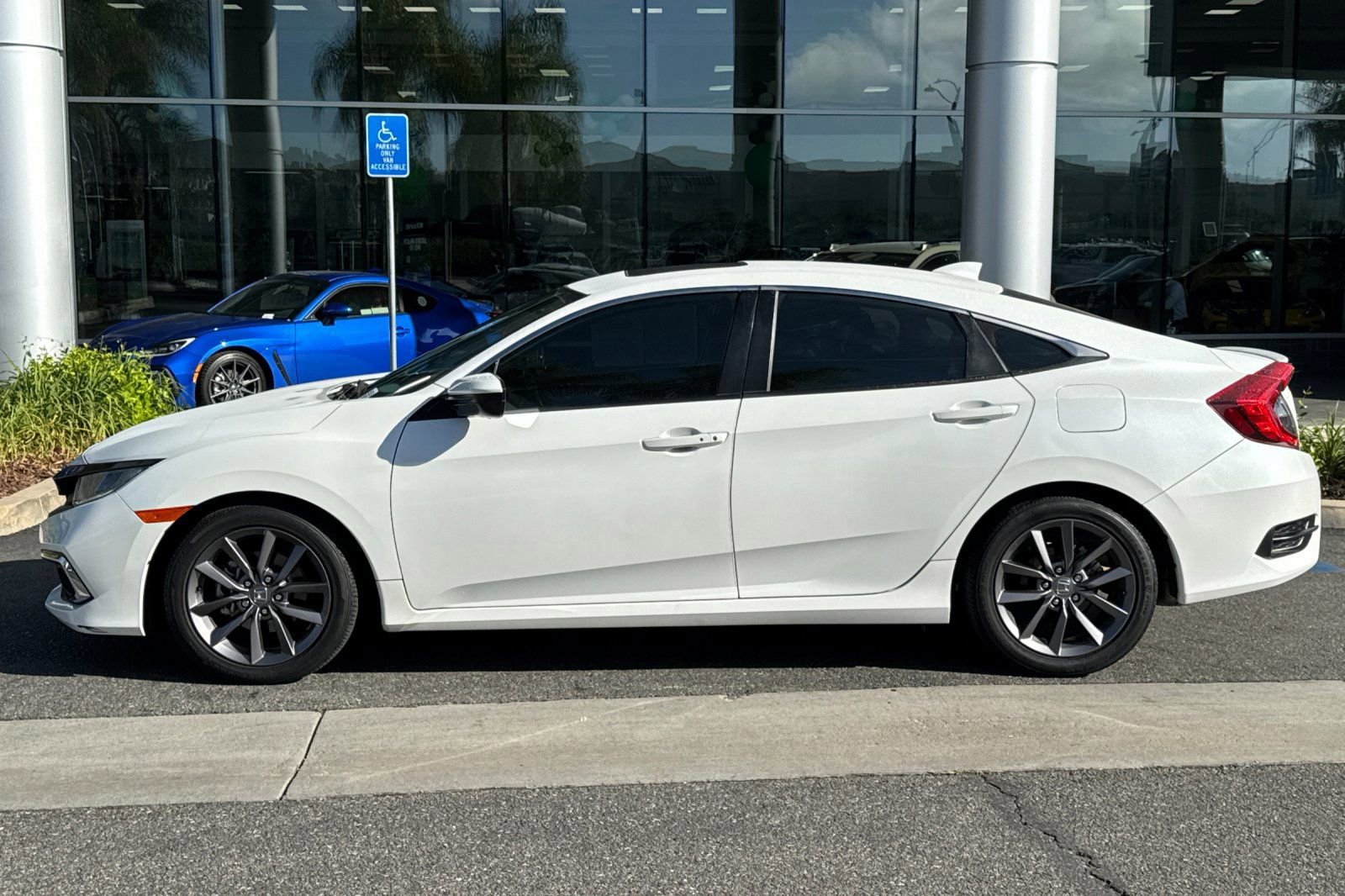 Used 2021 Honda Civic EX image 7