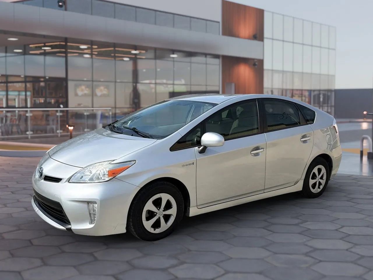 Used 2014 Toyota Prius Three image 2