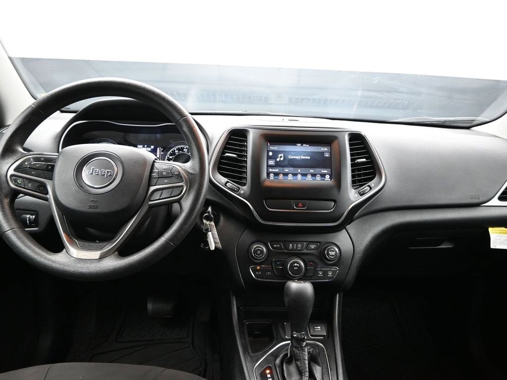 Used 2019 Jeep Cherokee Latitude w/ Popular Appearance Group image 19