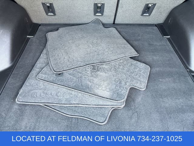 Certified 2024 Chevrolet Equinox EV RS FWD image 33