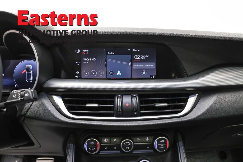 Used 2024 Alfa Romeo Stelvio Ti w/ Active Assist Plus Package image 11