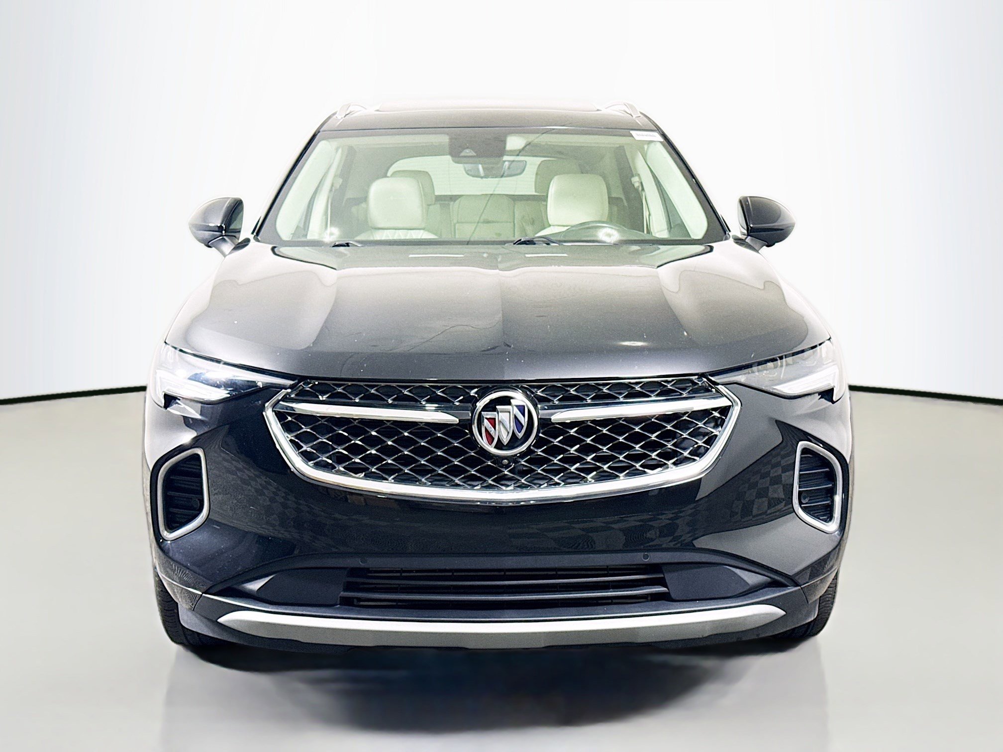 Used 2023 Buick Envision Avenir image 2