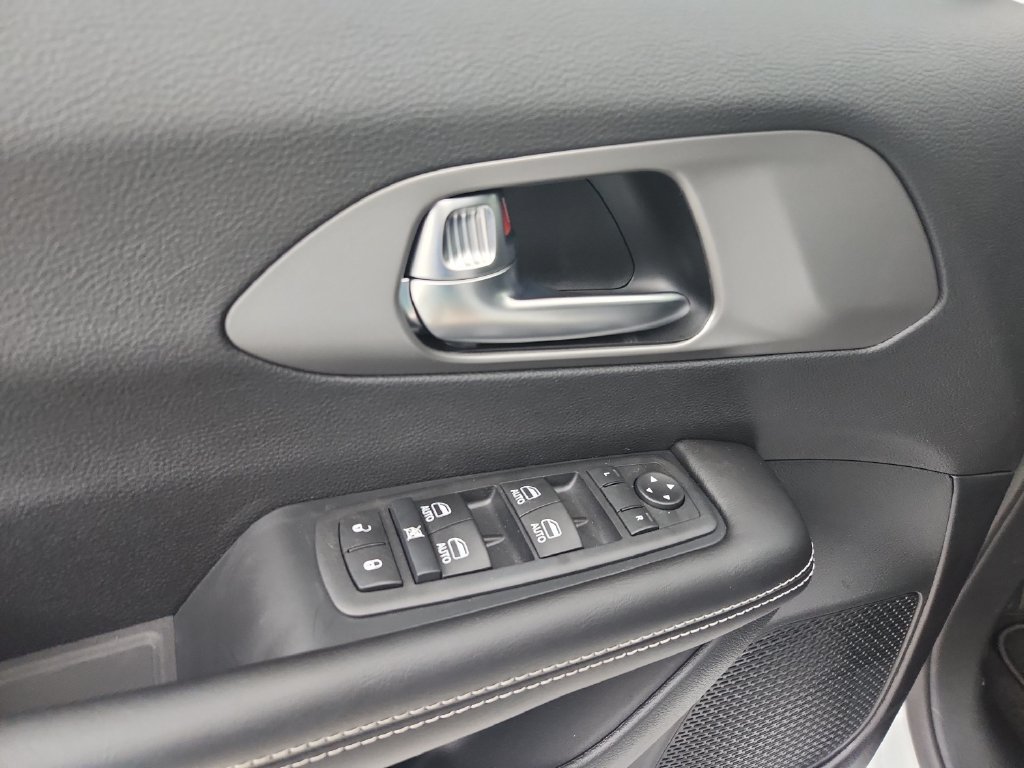 New 2027 Chrysler Pacifica LX FWD image 20