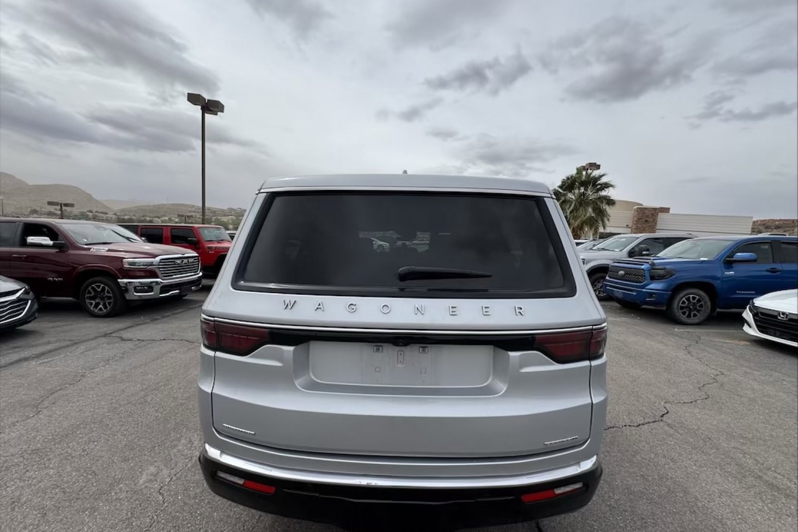 Used 2022 Jeep Wagoneer Series II image 4