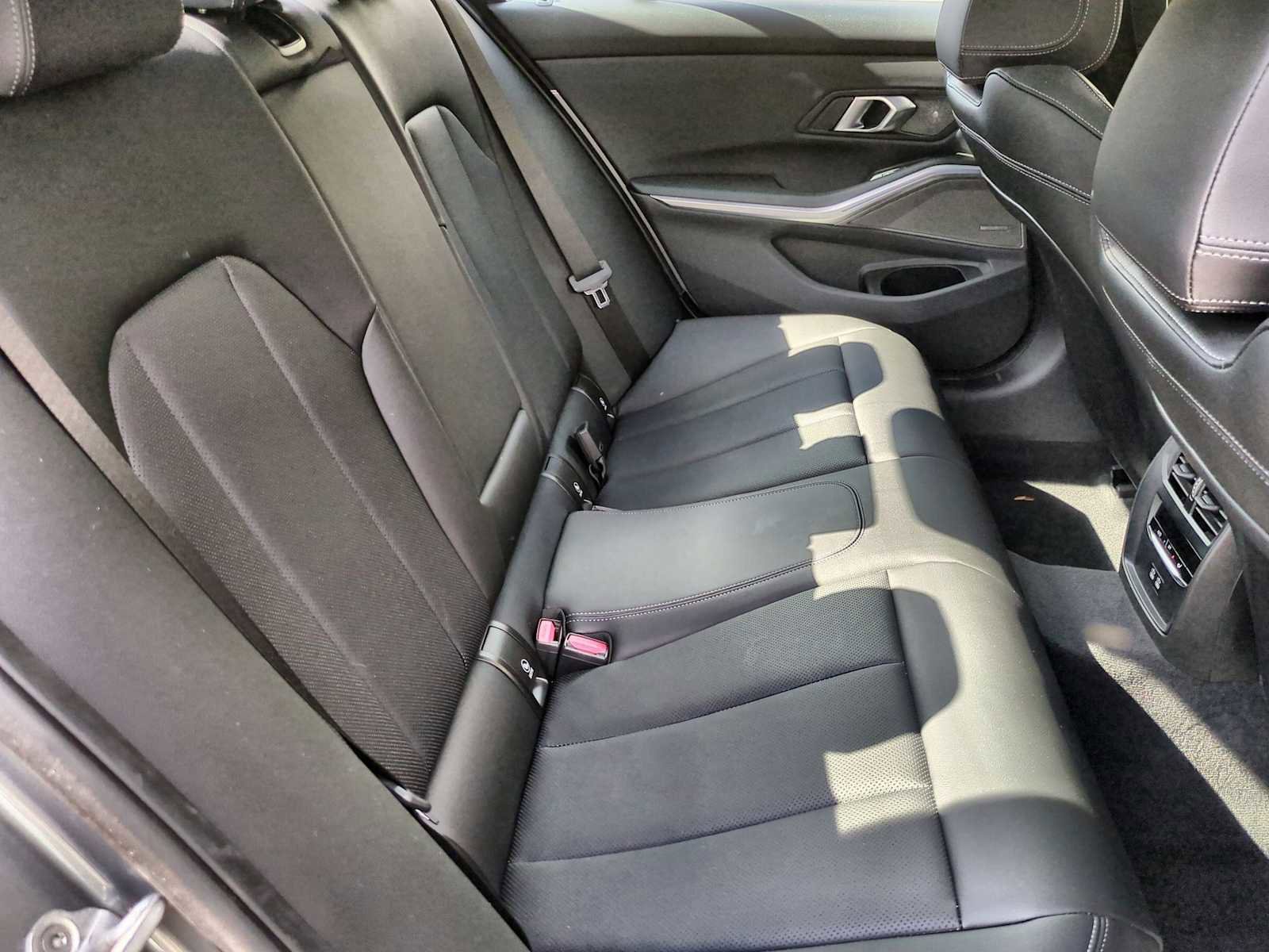 New 2025 BMW 330i xDrive Sedan w/ Premium Package image 21