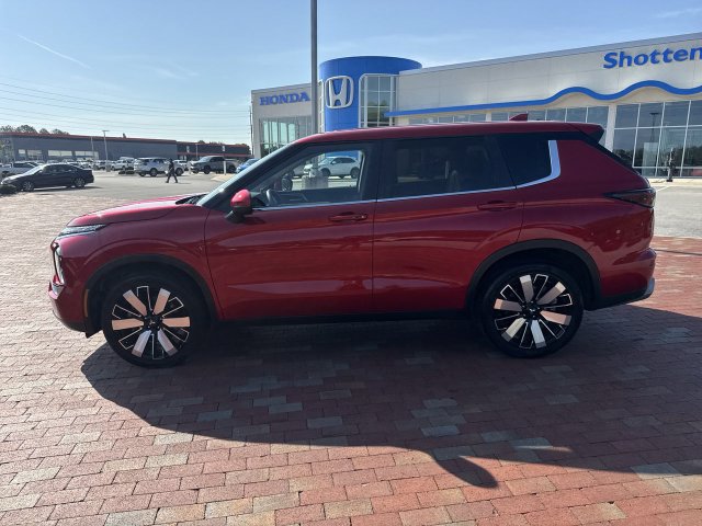 Used 2025 Mitsubishi Outlander SE FWD image 33