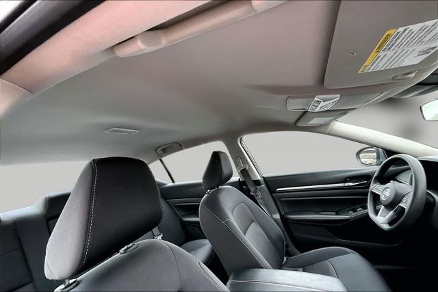 Used 2022 Nissan Altima 2.5 SV image 19