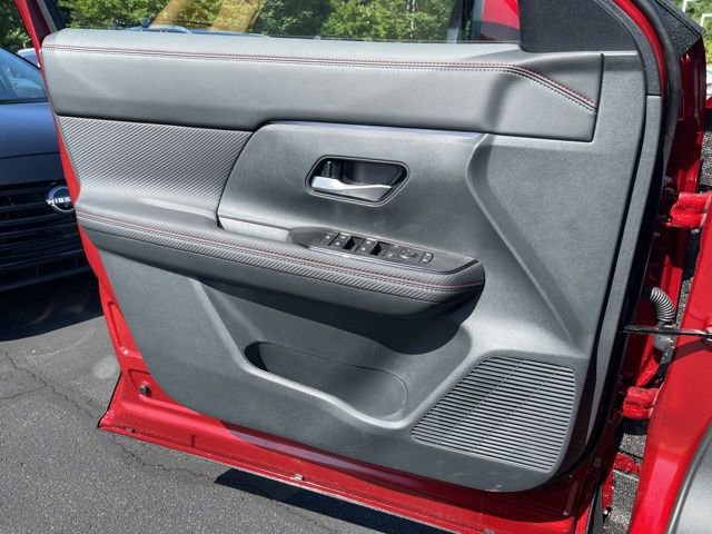 New 2025 Nissan Kicks SR image 33