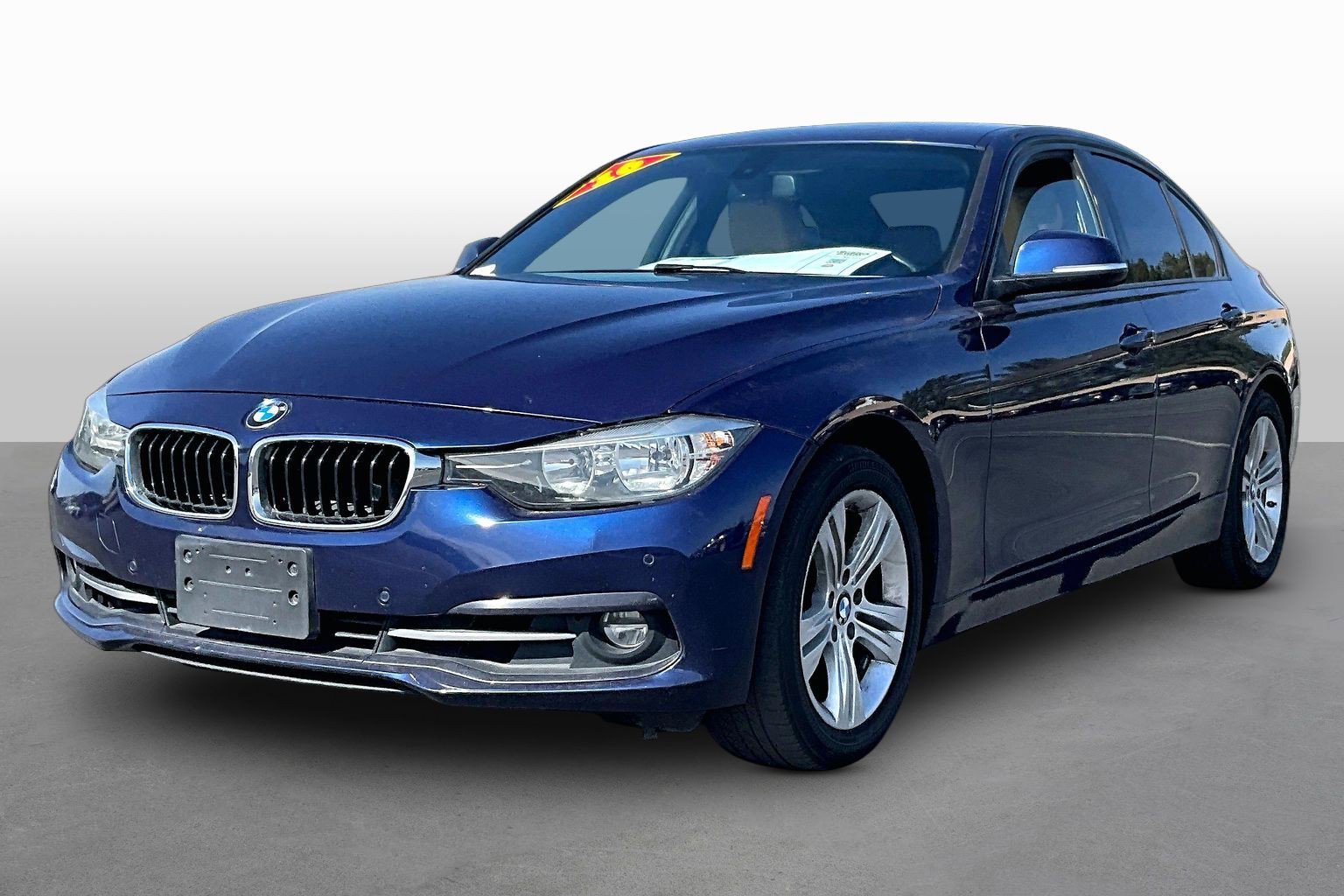 Used 2016 BMW 328i Sedan RWD image 1