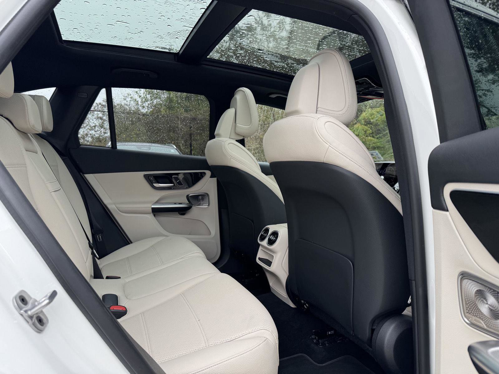 Certified 2025 Mercedes-Benz GLC 300 image 29