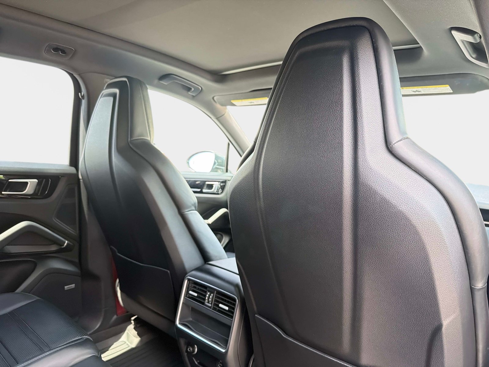 Used 2019 Porsche Cayenne S AWD/4WD image 30