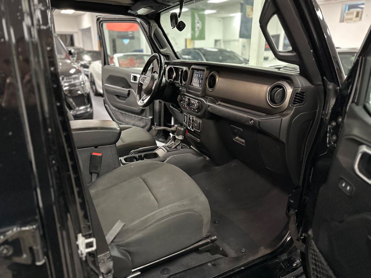 Used 2020 Jeep Gladiator Sport w/ Quick Order Package 24S AWD/4WD image 30