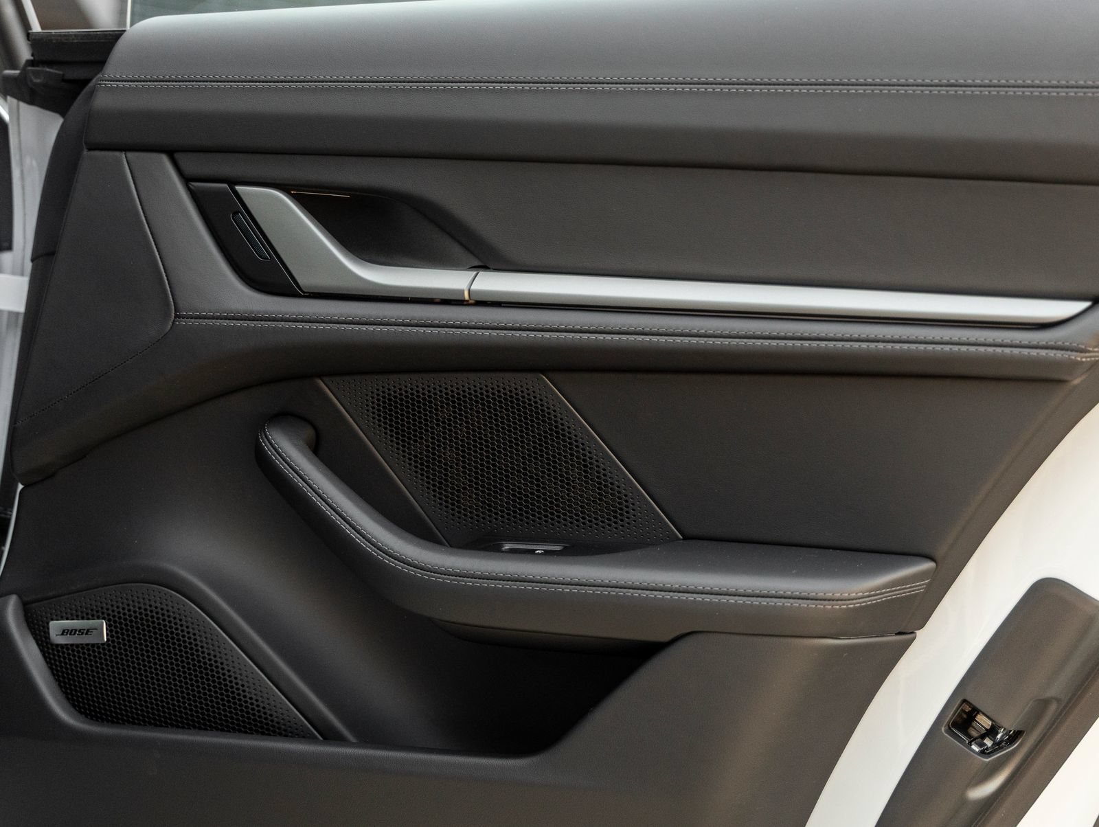 New 2026 Porsche Taycan AWD/4WD image 39