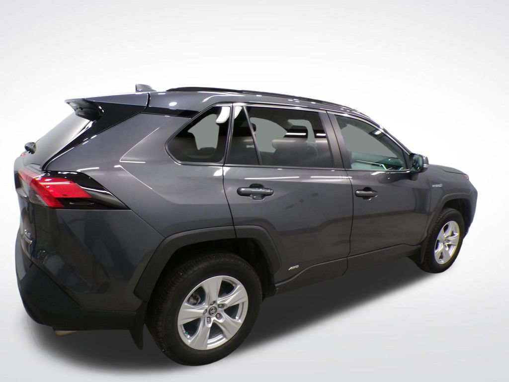 Used 2019 Toyota RAV4 XLE w/ Convenience Package AWD/4WD image 6