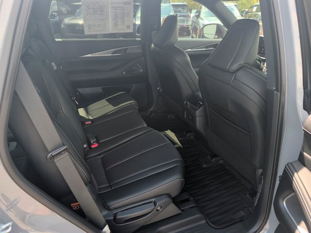 Certified 2025 INFINITI QX60 Luxe w/ Black Edition FWD image 13