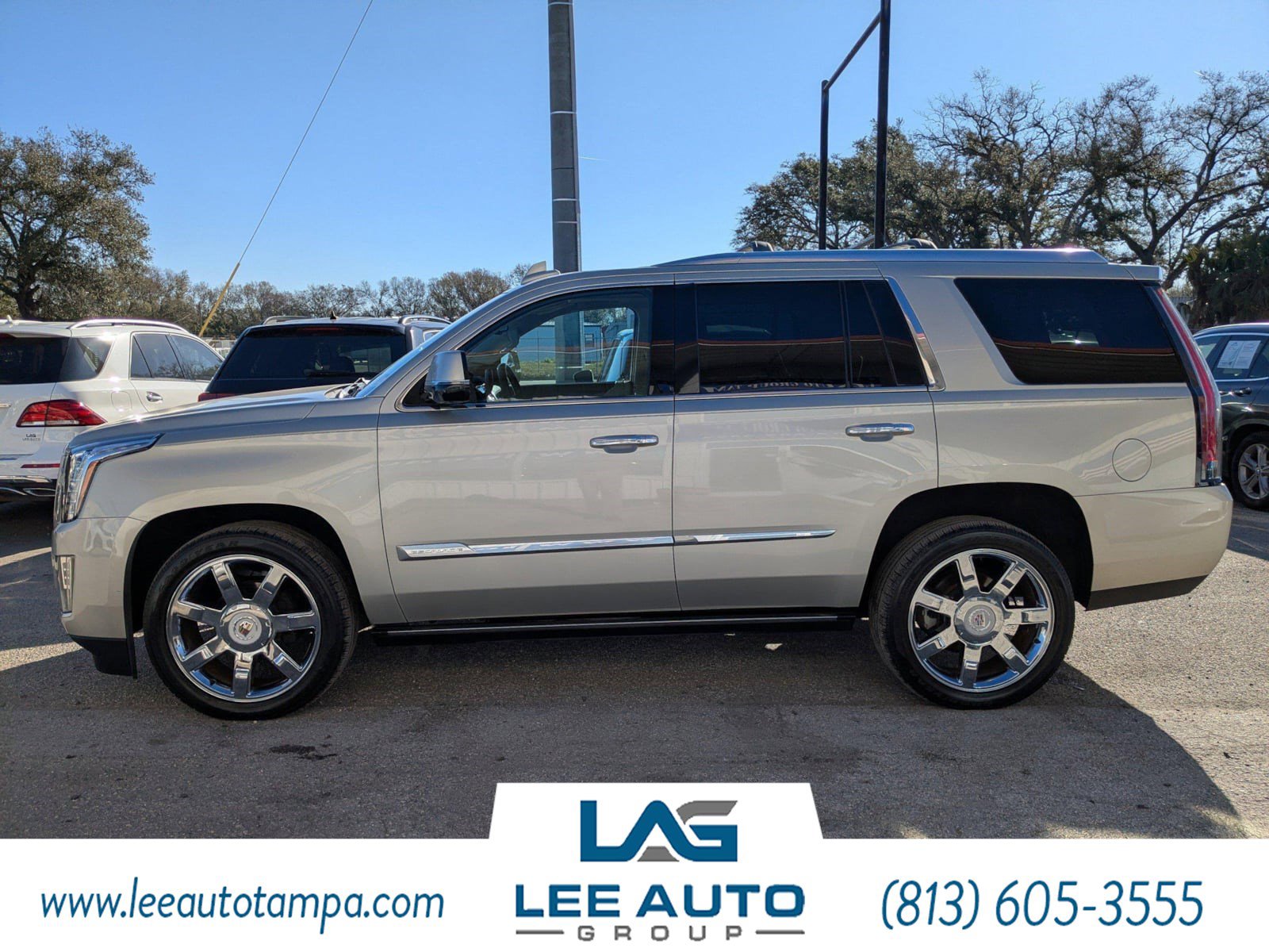 Used 2015 Cadillac Escalade Premium image 6