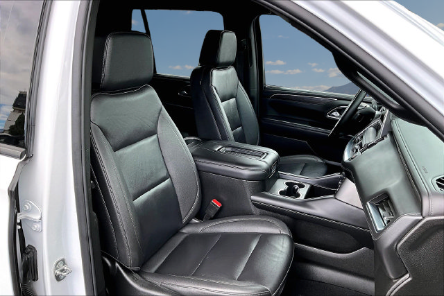 Used 2024 Chevrolet Tahoe Z71 w/ Z71 Off-Road Package AWD/4WD image 28