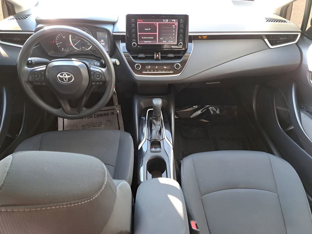 Used 2022 Toyota Corolla LE image 9
