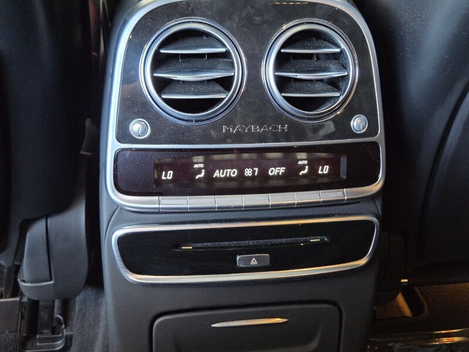 Used 2016 Mercedes-Benz Maybach S 600 image 17