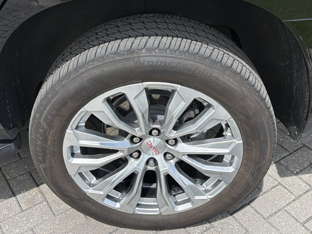 Certified 2024 GMC Yukon Denali w/ Advanced Technology Package AWD/4WD image 35