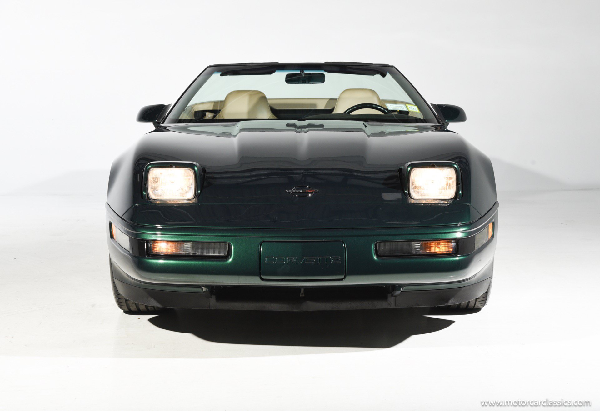 Used 1994 Chevrolet Corvette Coupe RWD image 2