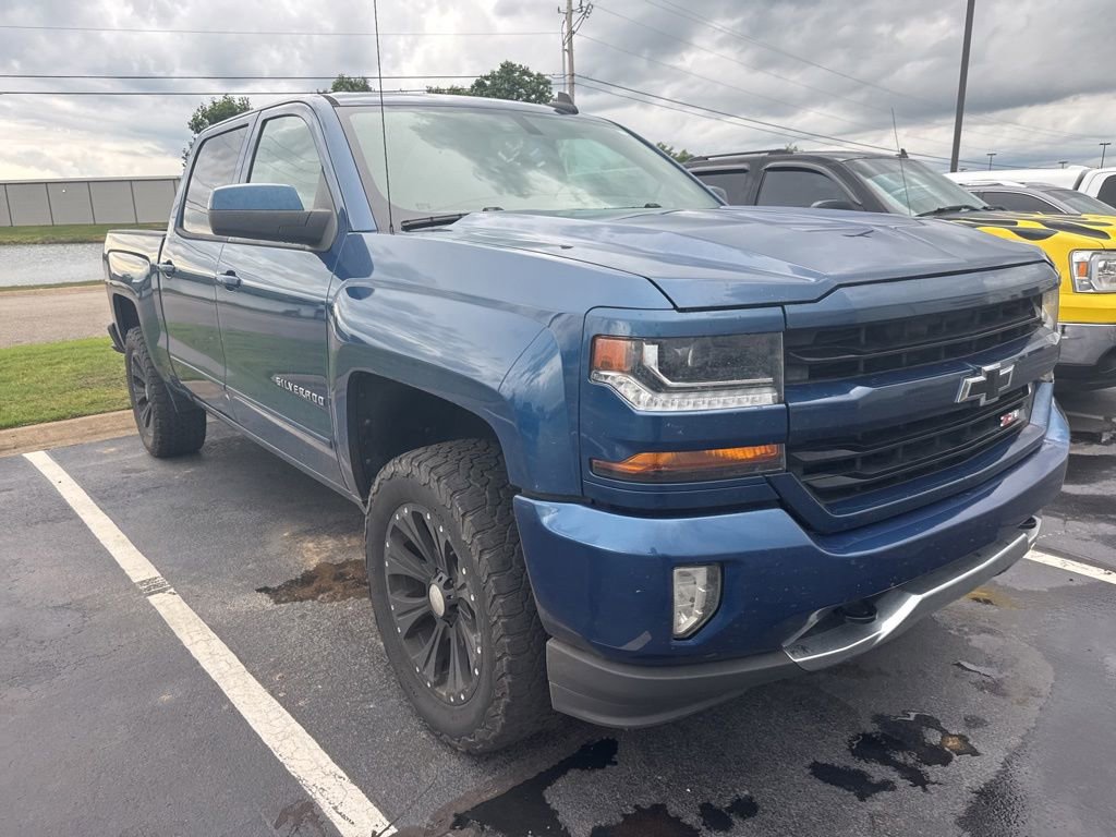 Used 2017 Chevrolet Silverado 1500 LT w/ LT Plus Package AWD/4WD image 3