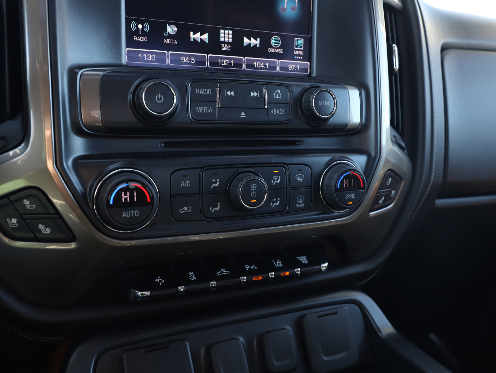 Used 2018 Chevrolet Silverado 2500 High Country w/ Duramax Plus Package image 21