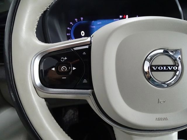 Used 2023 Volvo XC90 B6 Plus AWD/4WD image 27