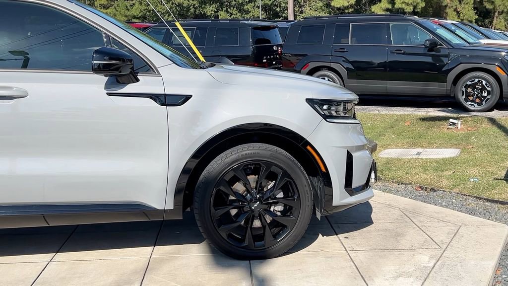 Used 2022 Kia Sorento SX image 12