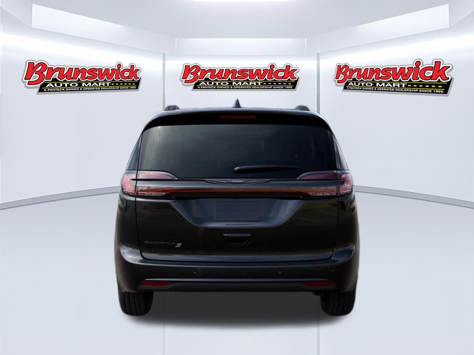 New 2026 Chrysler Pacifica Select w/ S Appearance Package FWD image 7
