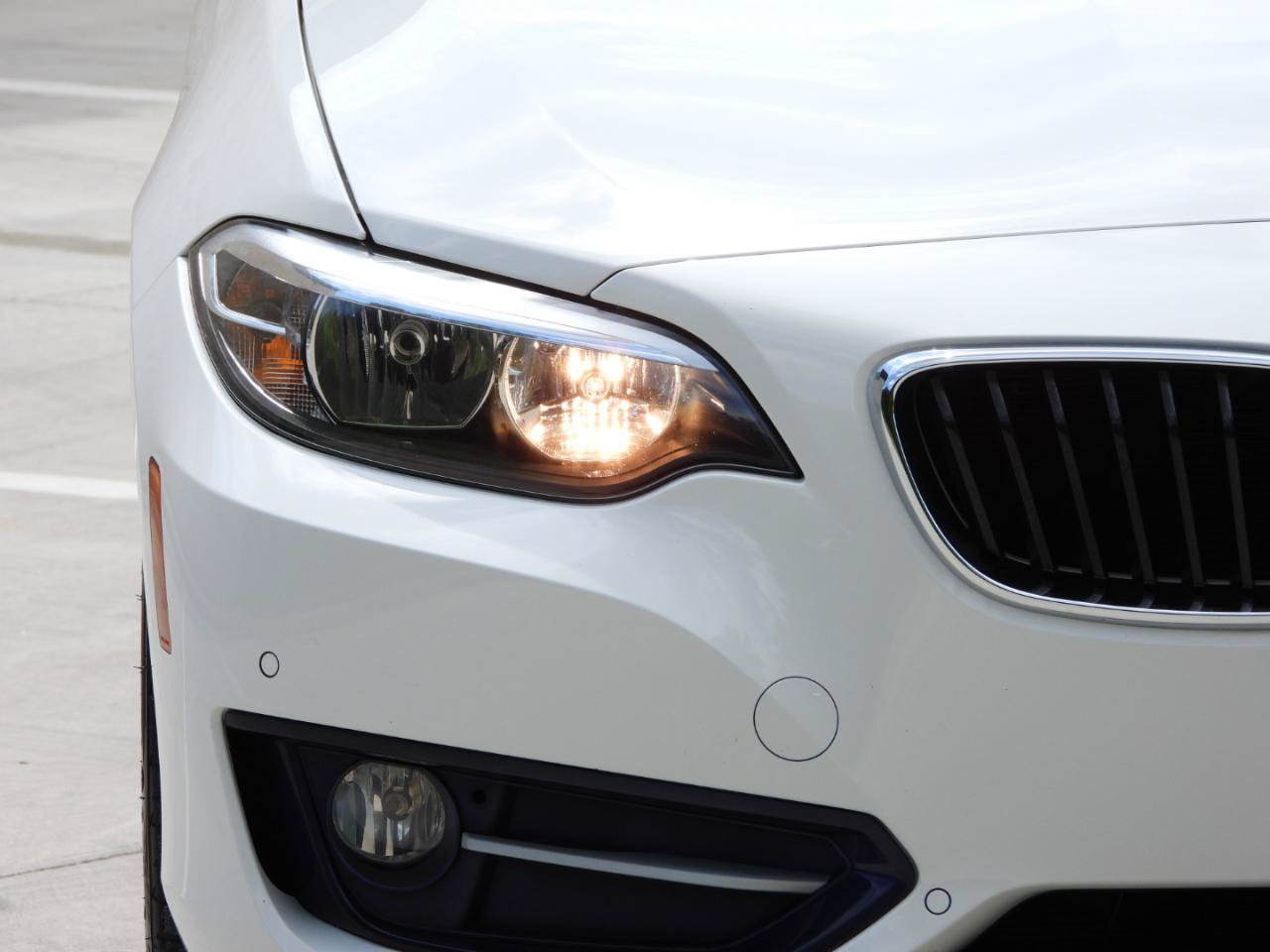 Used 2017 BMW 230i Convertible RWD image 33
