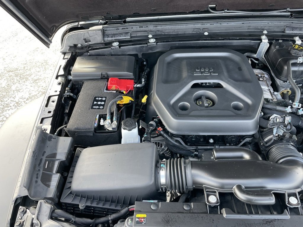 Used 2023 Jeep Wrangler Sport S image 35