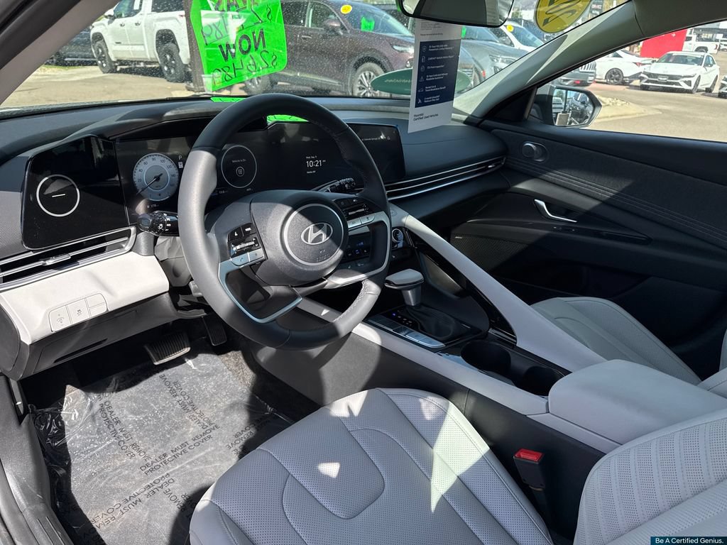 Certified 2026 Hyundai Elantra Limited FWD image 22